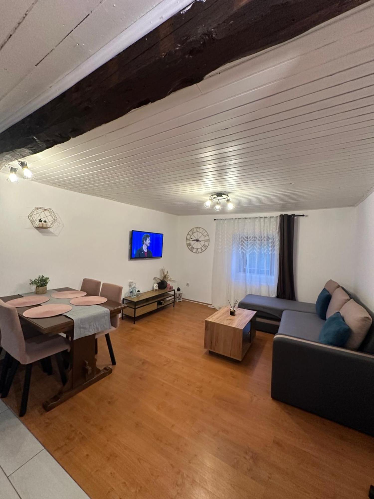 Apartment Mare Пореч Екстериор снимка